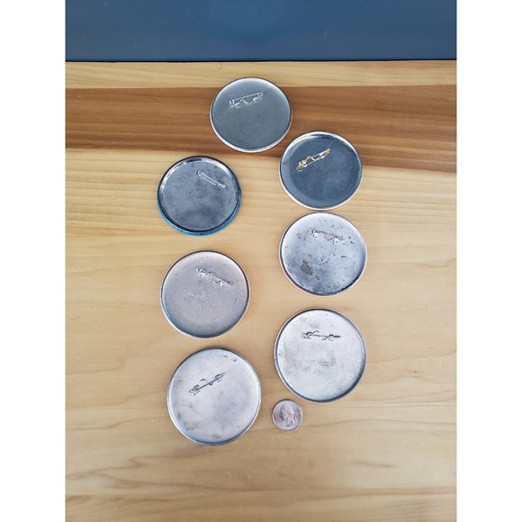 Bundle‎ of Vintage Beer Pins - Picture 2 of 2